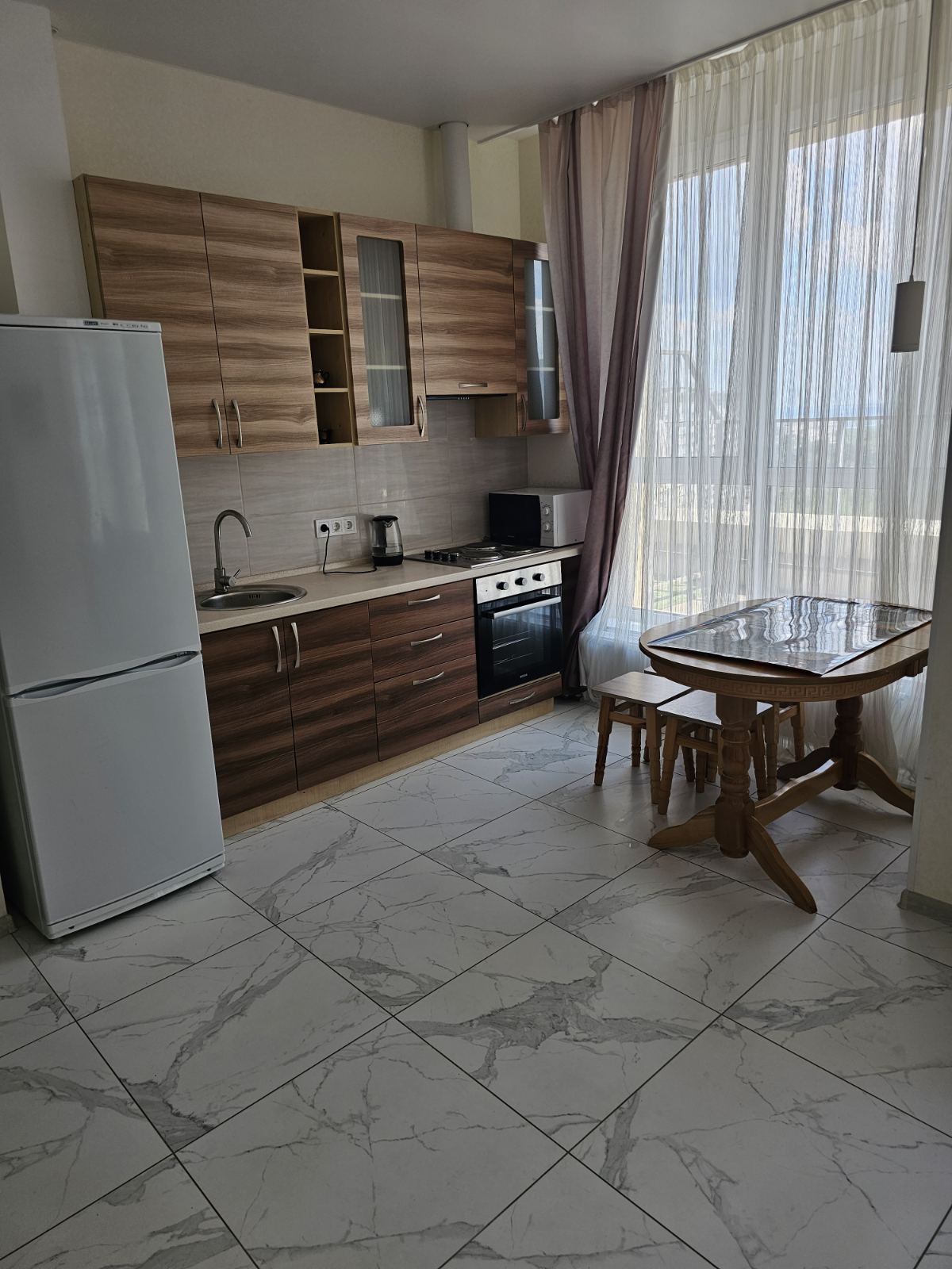 Аренда 3-комнатной квартиры 76 м², Звездный бул.