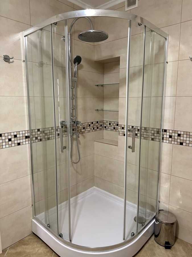 Продаж 3-кімнатної квартири 114.2 м², Коломиевский, 17/31а