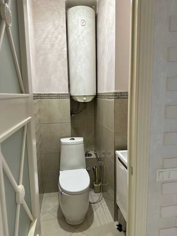 Продаж 3-кімнатної квартири 114.2 м², Коломиевский, 17/31а