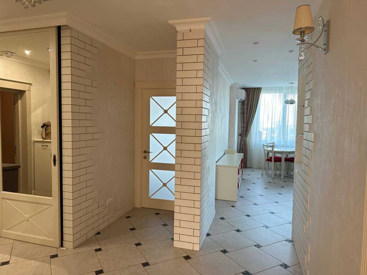 Продаж 3-кімнатної квартири 114.2 м², Коломиевский, 17/31а