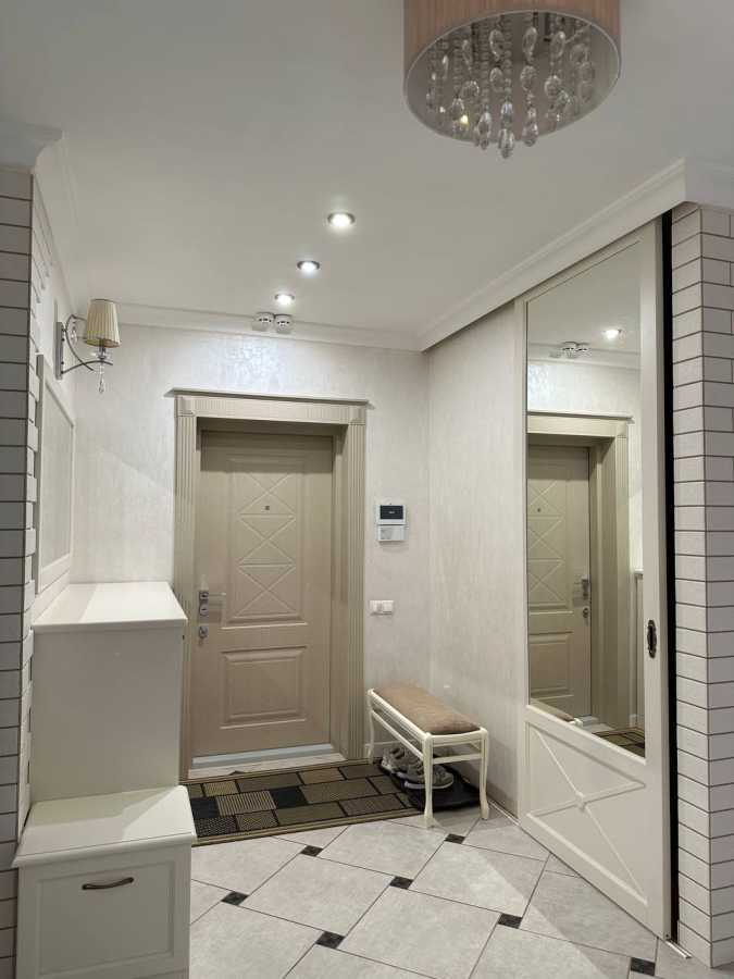 Продаж 3-кімнатної квартири 114.2 м², Коломиевский, 17/31а