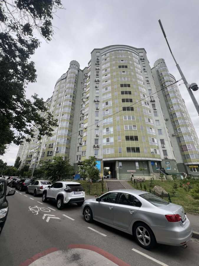 Продаж 3-кімнатної квартири 114.2 м², Коломиевский, 17/31а