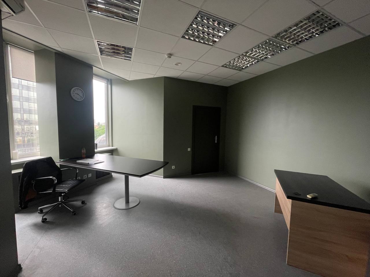 Аренда офиса 230 м², Соломенская пл., 2
