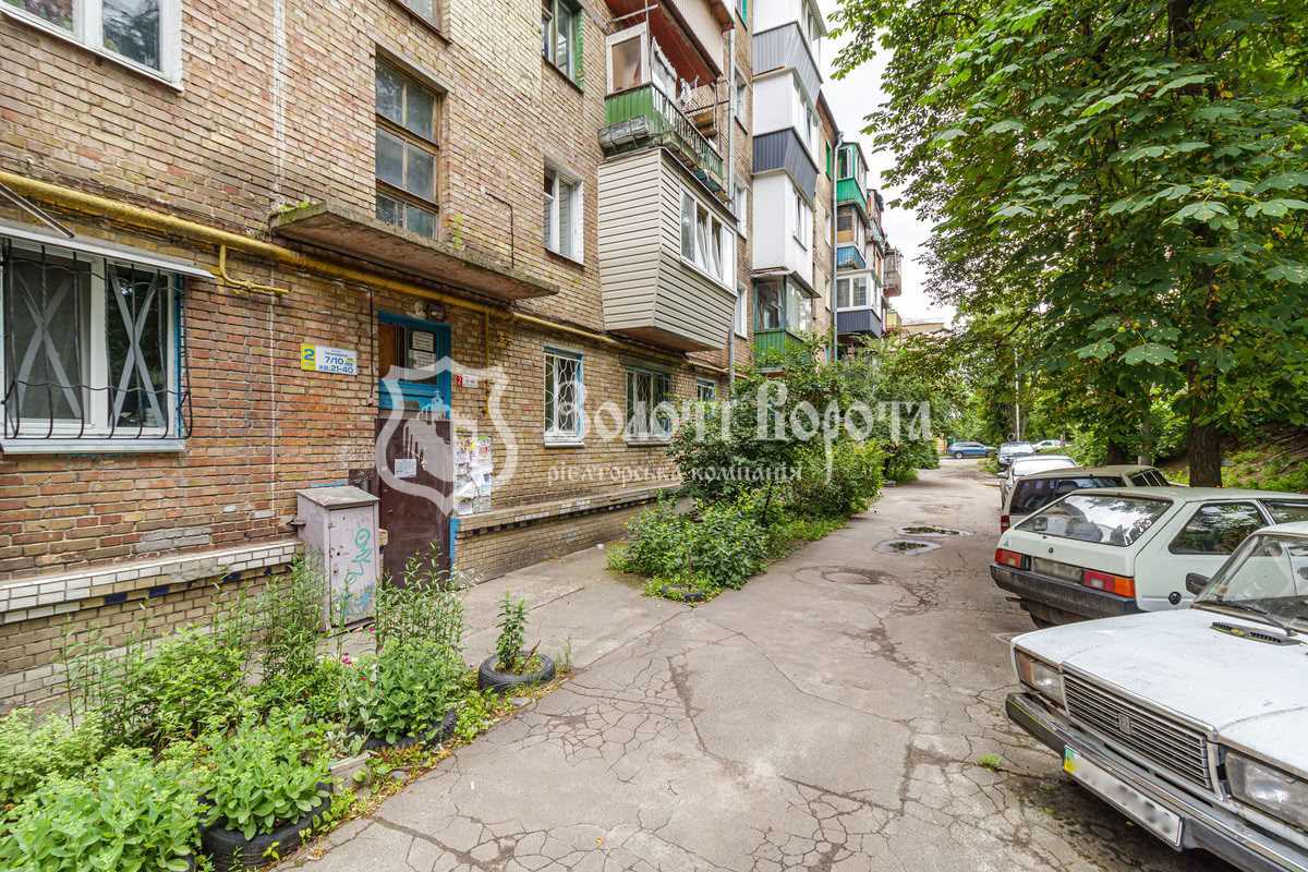 Продажа 3-комнатной квартиры 55 м², Ивана Улитина ул., Їжакевича, 7/10