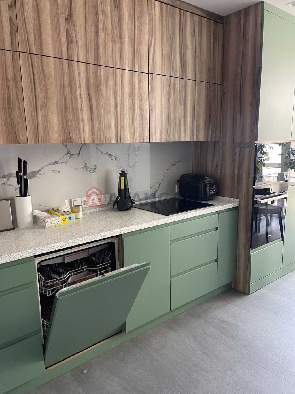 Оренда 4-кімнатної квартири 155 м², Метрологічна вул., 109