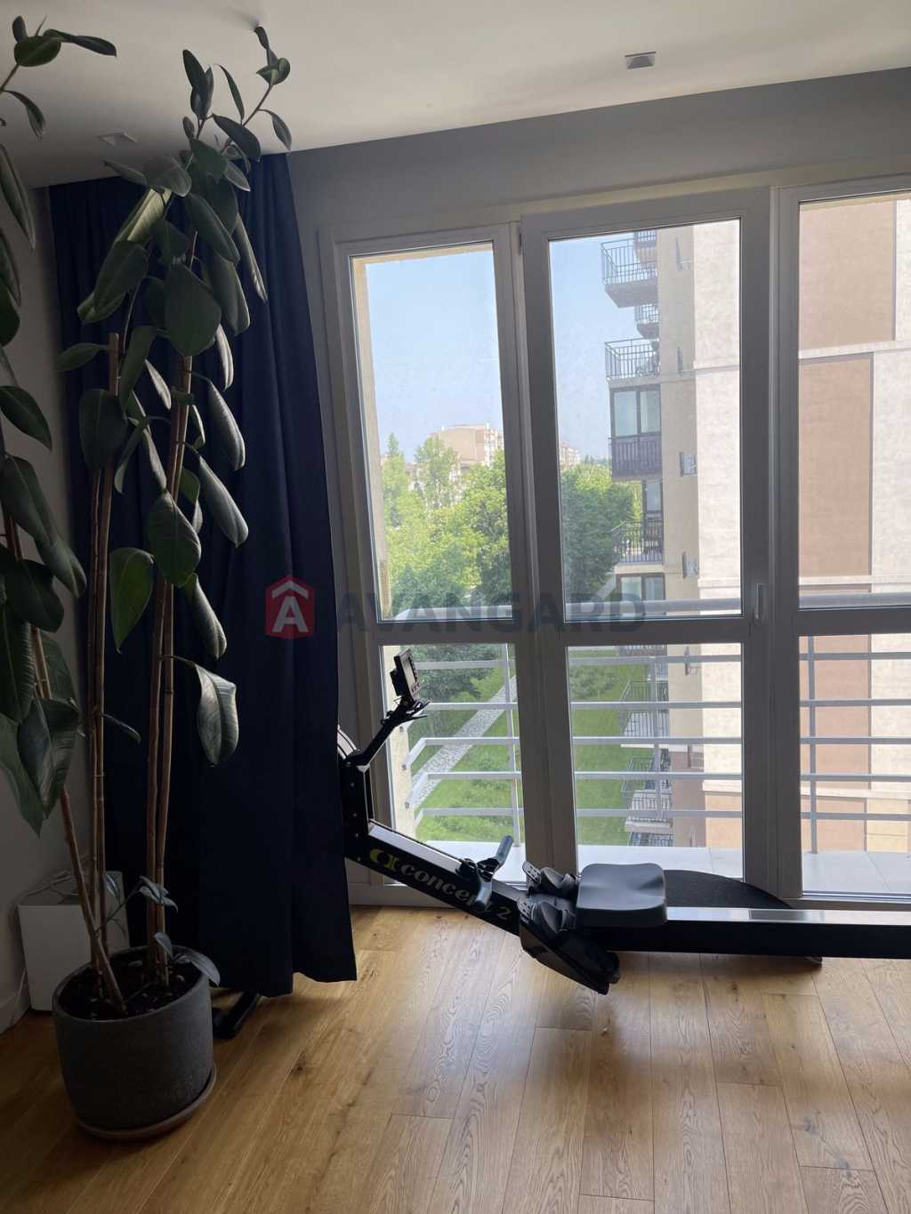 Оренда 4-кімнатної квартири 155 м², Метрологічна вул., 109
