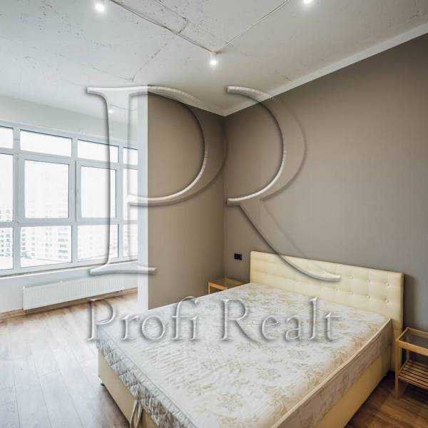 Продажа 3-комнатной квартиры 93 м², Першотравнева вулиця, 27