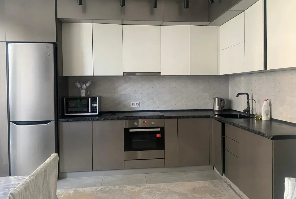 Продажа 2-комнатной квартиры 56 м², Козакевича ул.