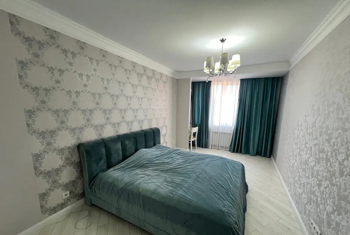 Продажа 2-комнатной квартиры 60 м², Мира ул.