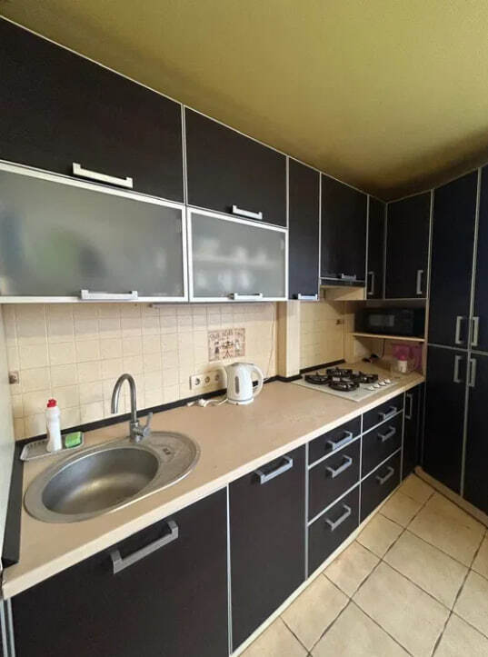 Продаж 2-кімнатної квартири 72.3 м², Нижньосироватська вул.