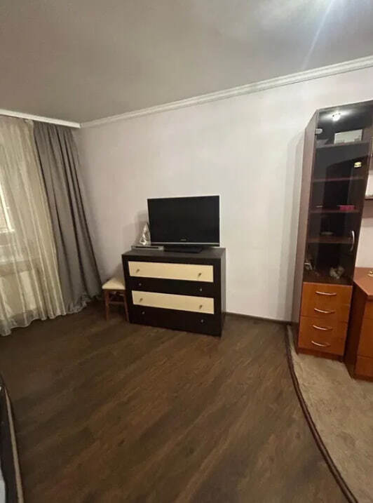 Продаж 2-кімнатної квартири 72.3 м², Нижньосироватська вул.