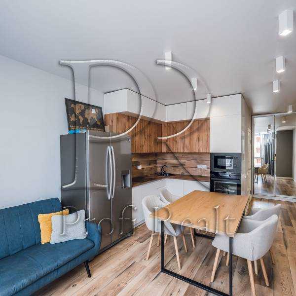 Продажа 3-комнатной квартиры 87 м², Победы просп., 67В