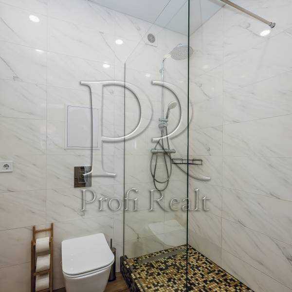 Продажа 3-комнатной квартиры 87 м², Победы просп., 67В