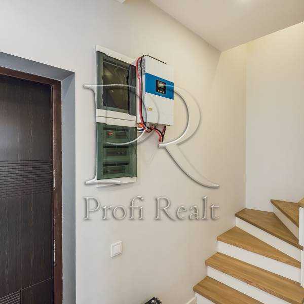 Продажа 3-комнатной квартиры 87 м², Победы просп., 67В