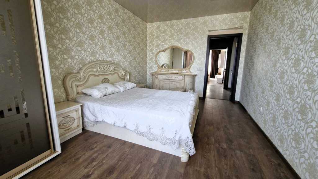 Продажа 3-комнатной квартиры 107 м², Пономарева ул., 26 К4