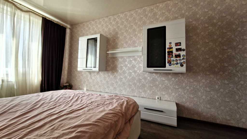 Продажа 3-комнатной квартиры 107 м², Пономарева ул., 26 К4