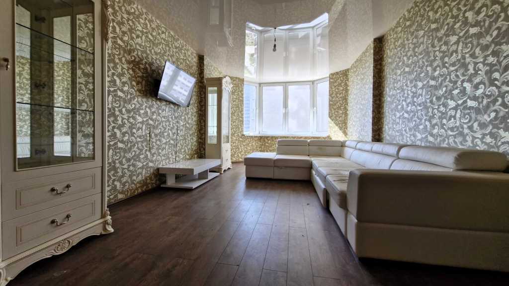 Продажа 3-комнатной квартиры 107 м², Пономарева ул., 26 К4
