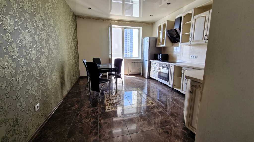 Продажа 3-комнатной квартиры 107 м², Пономарева ул., 26 К4