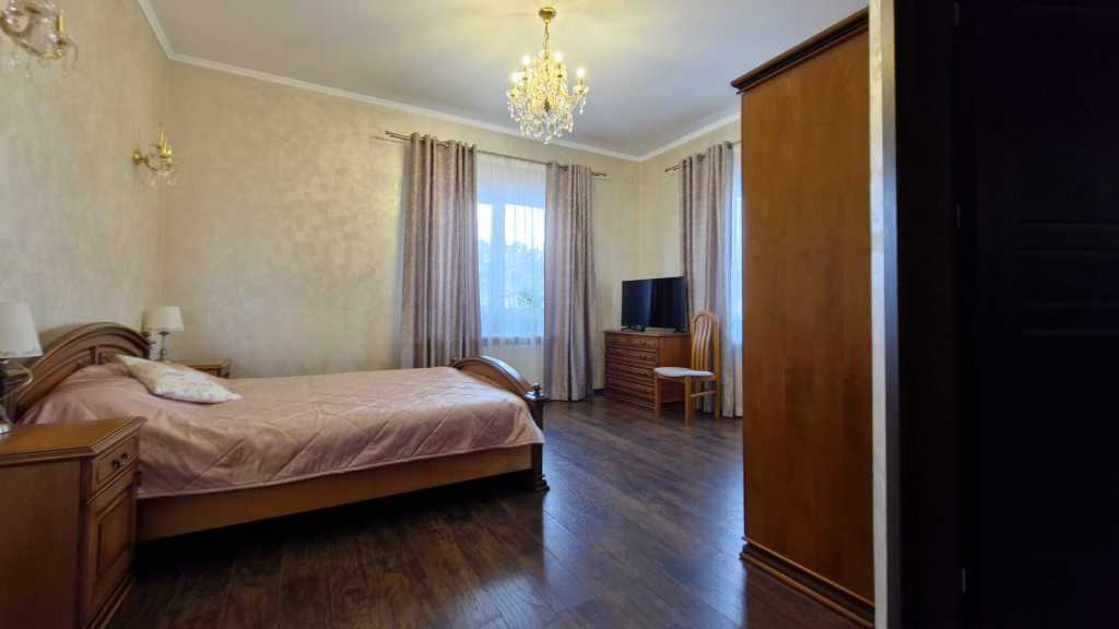 Продаж будинку 250 м², Андріївська вул.