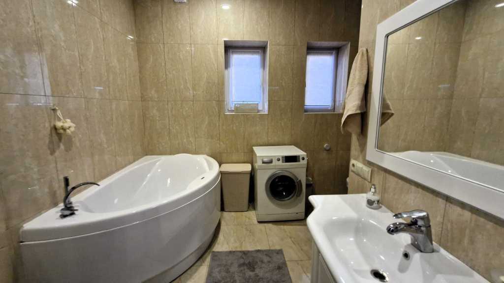 Продаж будинку 250 м², Андріївська вул.