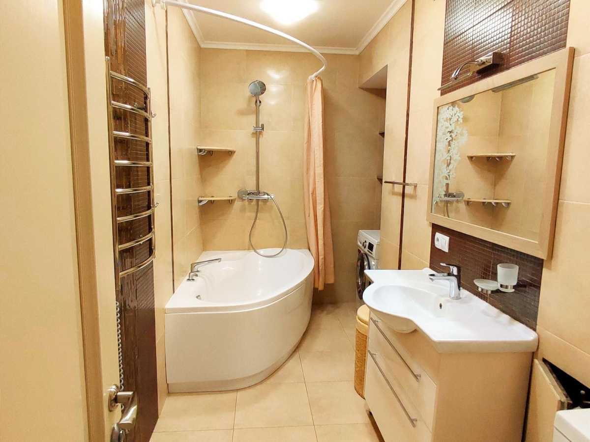 Аренда 3-комнатной квартиры 134.3 м², Николая Голего ул., 7В