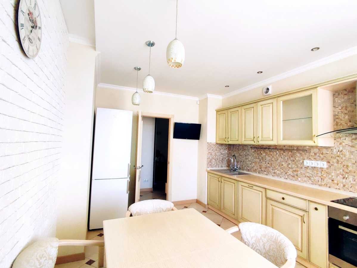 Аренда 3-комнатной квартиры 134.3 м², Николая Голего ул., 7В