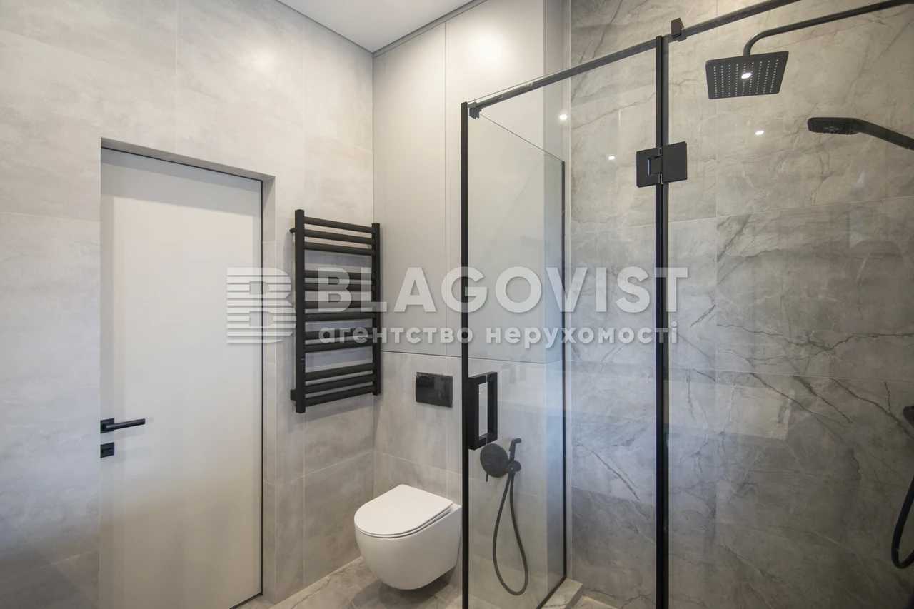 Продажа 5-комнатной квартиры 200 м², Апрельская ул.
