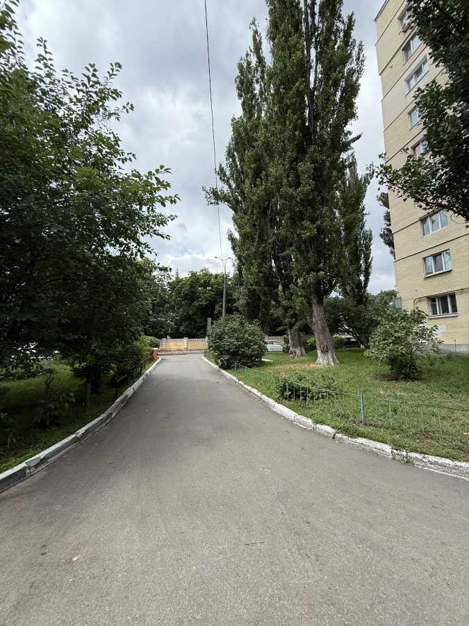 Продаж 2-кімнатної квартири 44.1 м², Лесі Українки бул., 24Б