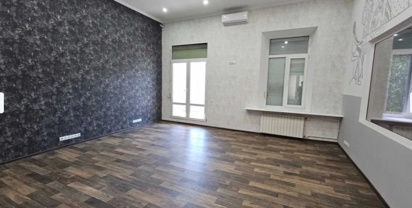 Оренда офісу 155 м², Велика Арнаутська вул.