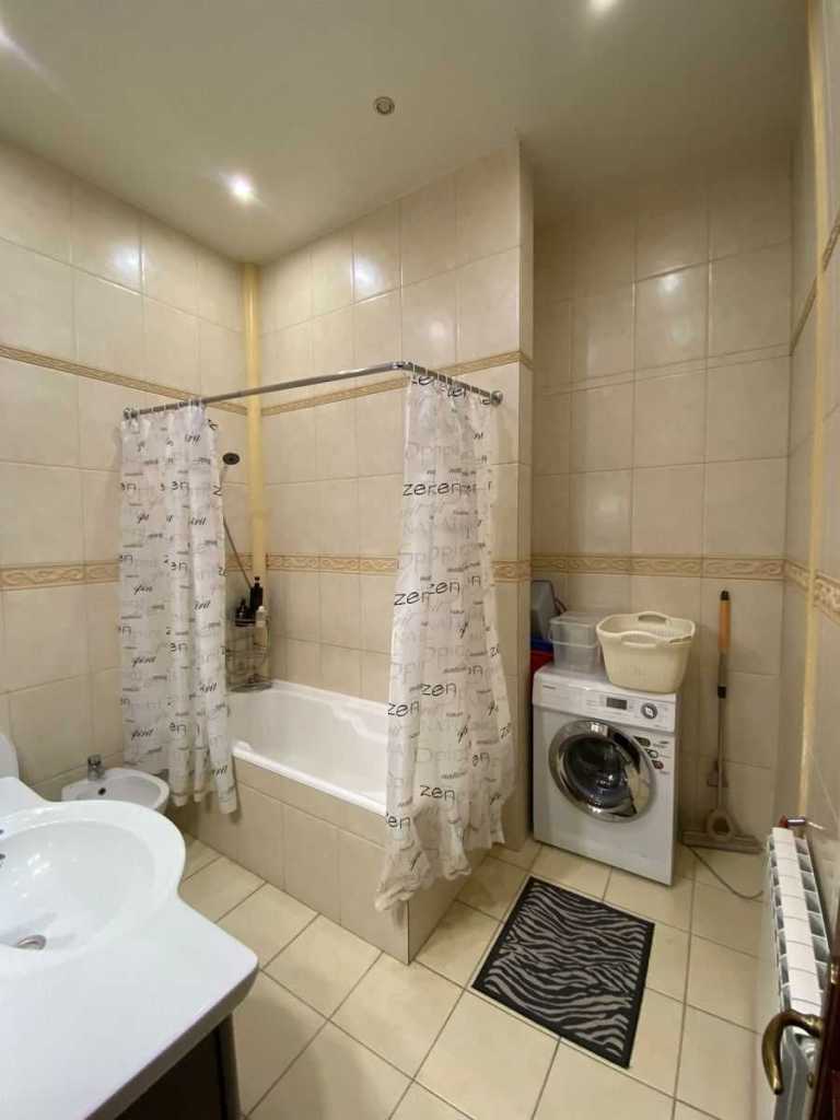 Оренда 3-кімнатної квартири 127 м², Хрещатик вул., 15