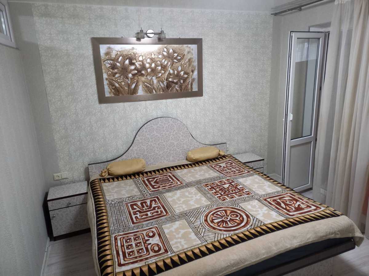 2-комнатная квартира посуточно 42 м², Николаевская дор., дорога,Лузановка,Атамана Головатого, 301