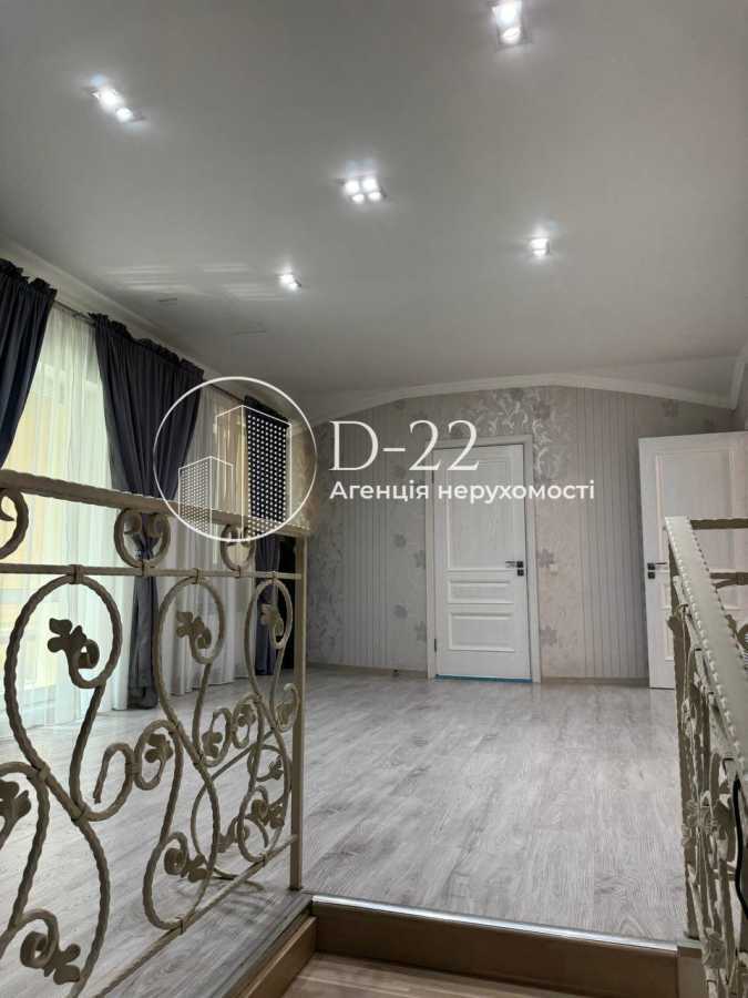 Продаж будинку 223 м², Заньковецької, 1