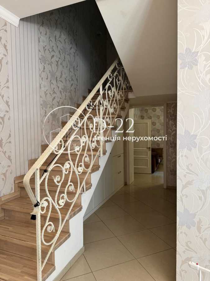 Продаж будинку 223 м², Заньковецької, 1