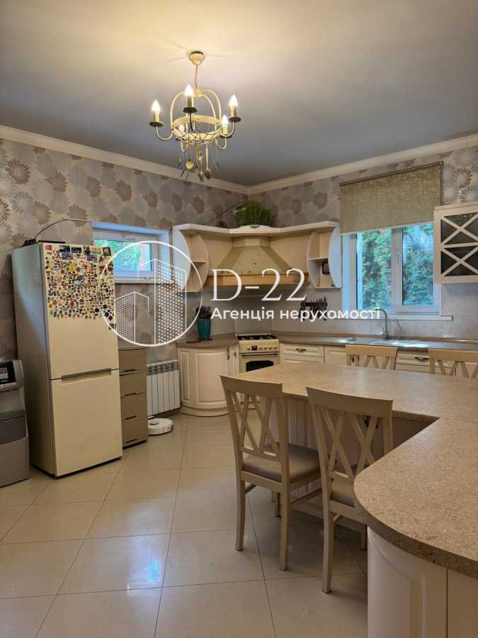 Продаж будинку 223 м², Заньковецької, 1