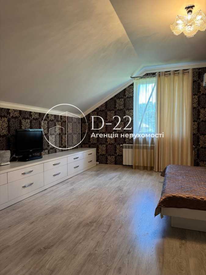 Продаж будинку 223 м², Заньковецької, 1