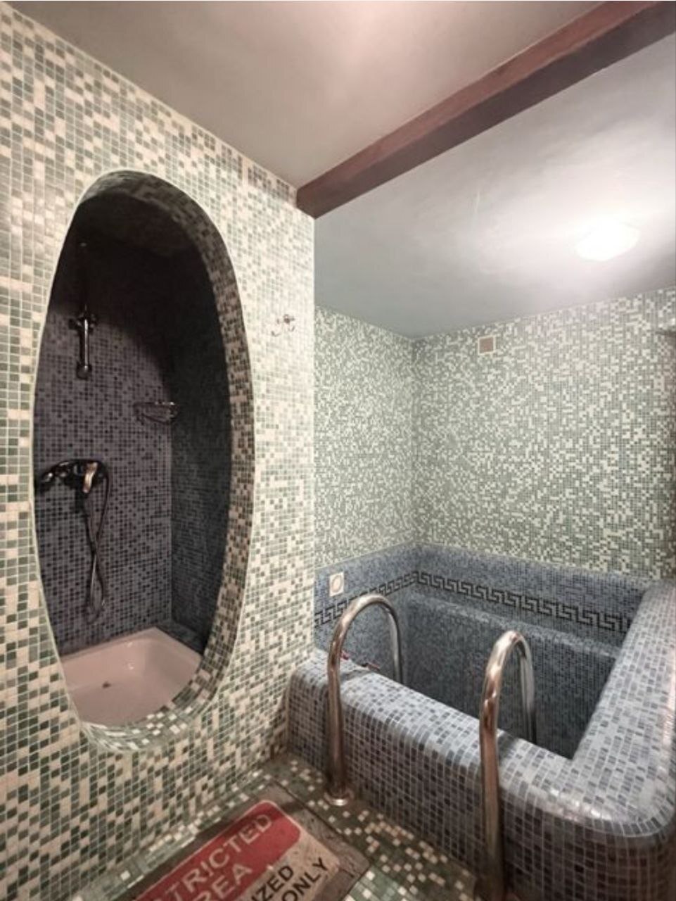 Оренда будинку 500 м², Львівська вул., 15