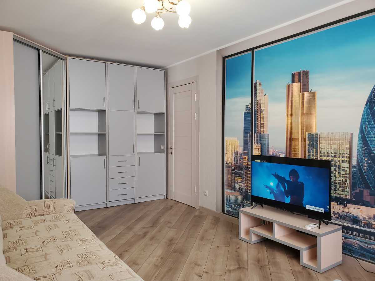 Продажа 2-комнатной квартиры 45 м², Евгения Коновальца ул., 15-3