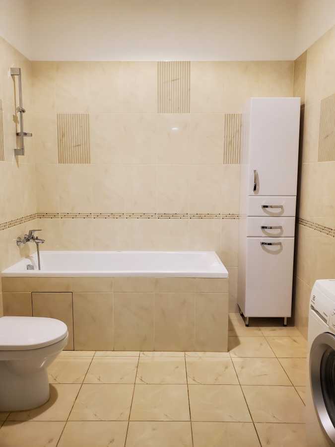 Продажа 2-комнатной квартиры 92 м², Евгения Коновальца ул., 44А