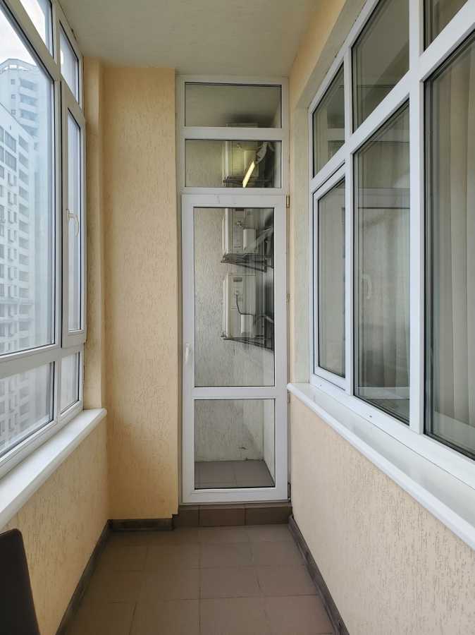Продажа 2-комнатной квартиры 92 м², Евгения Коновальца ул., 44А