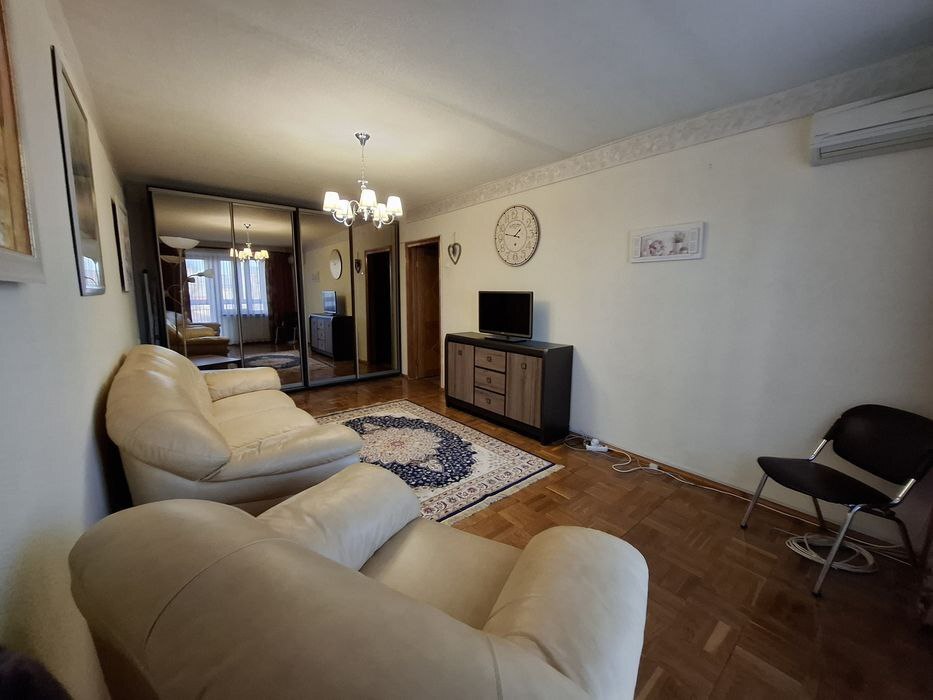 Аренда 2-комнатной квартиры 54 м², Василия Жуковского ул.