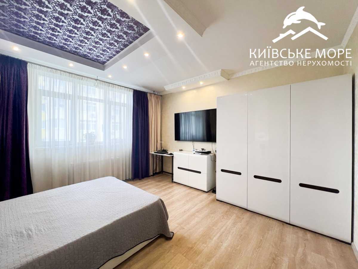 Продаж 3-кімнатної квартири 86 м², Воскресенська вул., 16Г