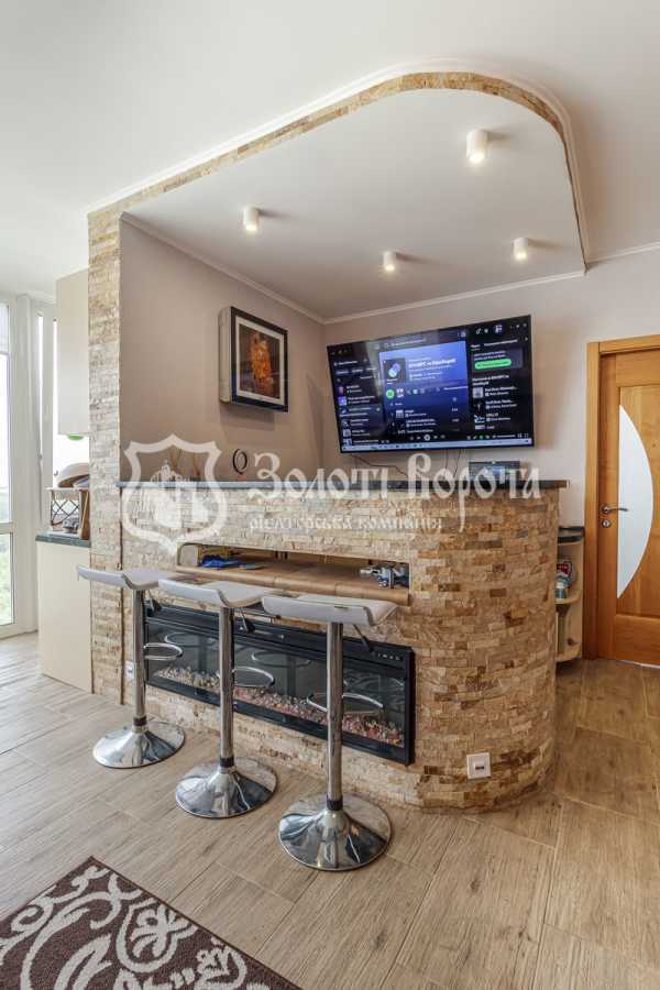 Продажа 4-комнатной квартиры 111 м², Светлая ул., 3д