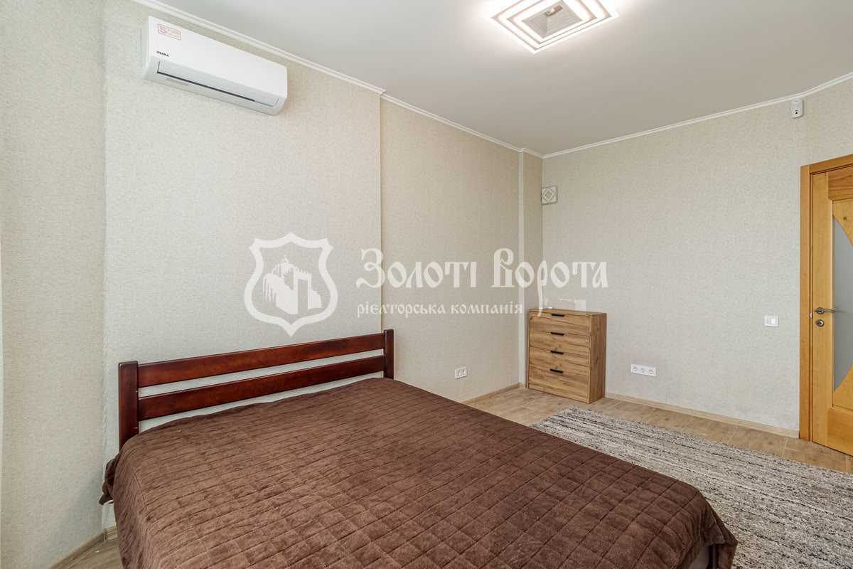 Продажа 4-комнатной квартиры 111 м², Светлая ул., 3д