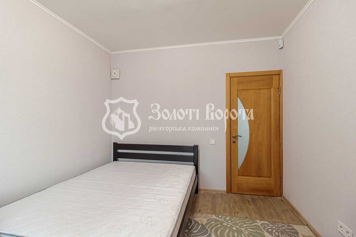 Продажа 4-комнатной квартиры 111 м², Светлая ул., 3д