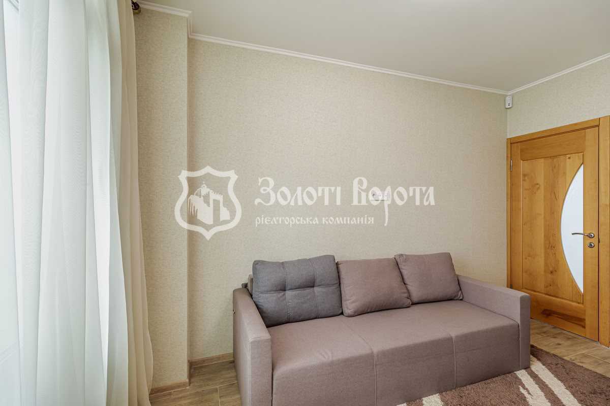 Продажа 4-комнатной квартиры 111 м², Светлая ул., 3д