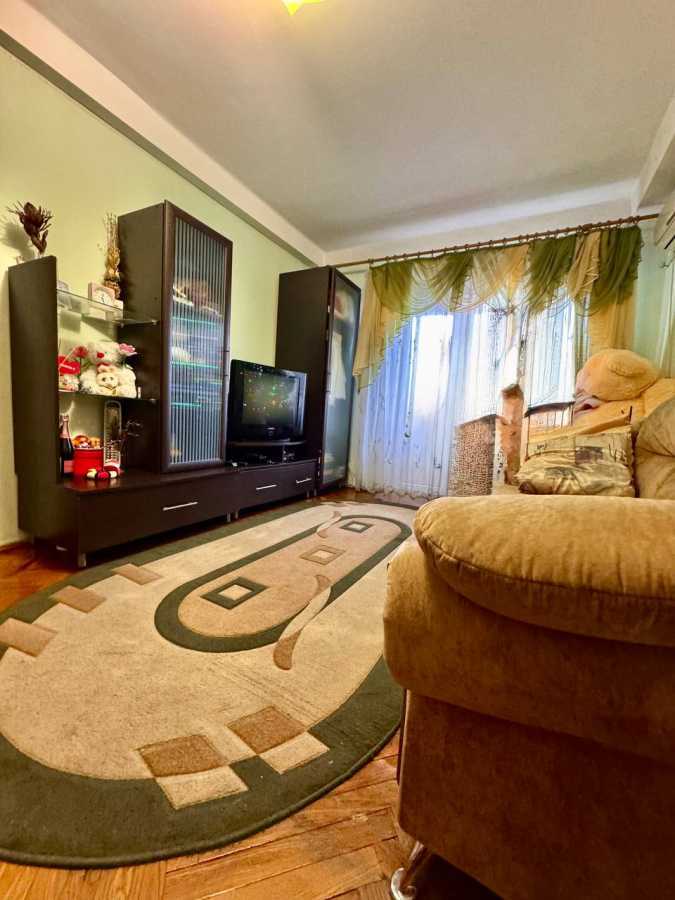 Продажа 2-комнатной квартиры 45 м², Кирилловская ул., 131