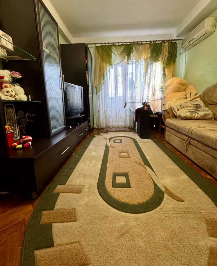 Продажа 2-комнатной квартиры 45 м², Кирилловская ул., 131