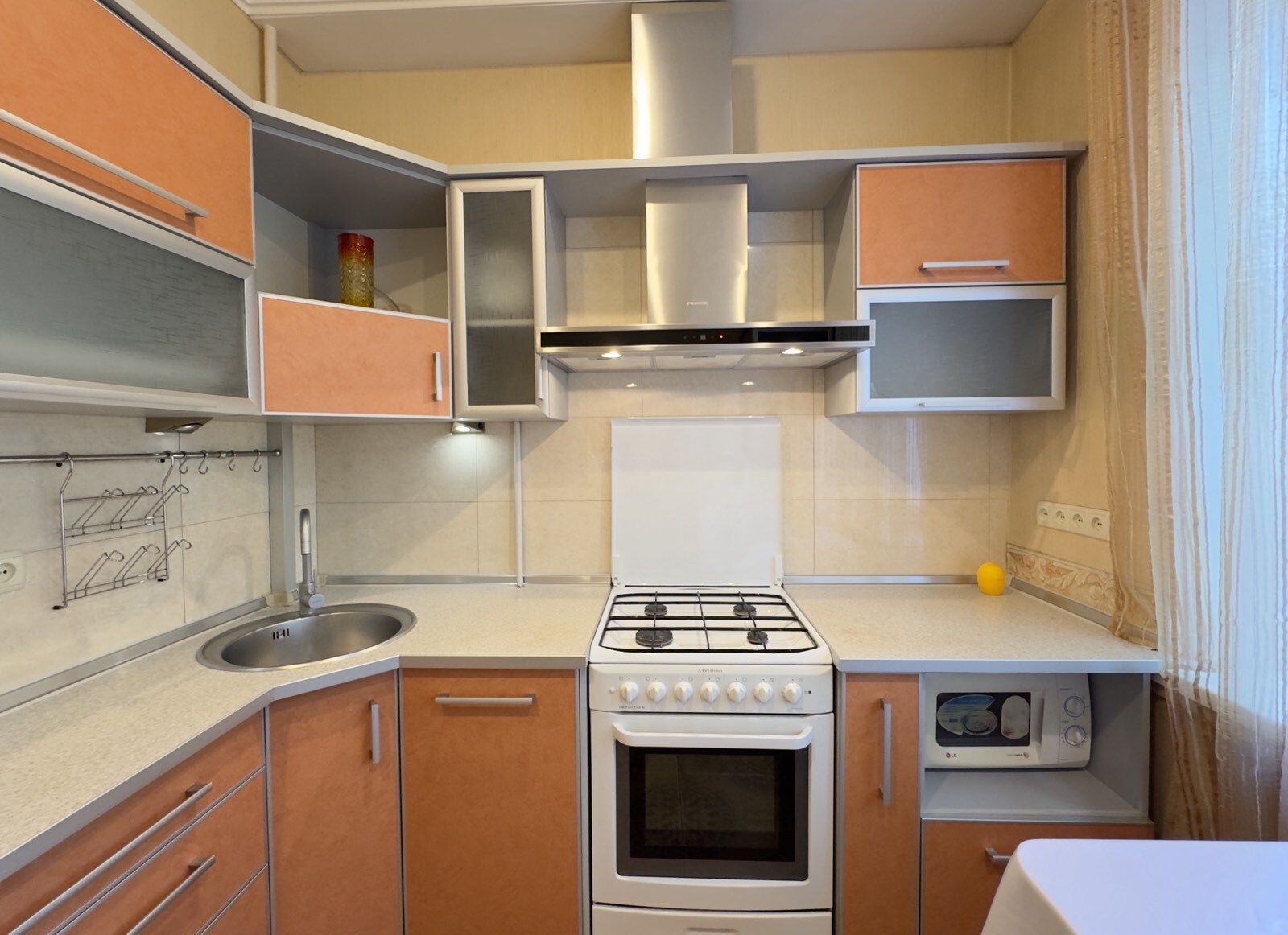 Продаж 2-кімнатної квартири 60 м², Лермонтова вул.