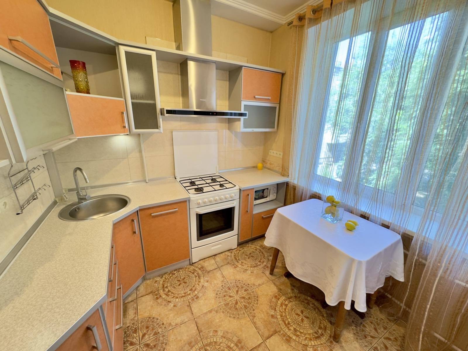 Продаж 2-кімнатної квартири 60 м², Лермонтова вул.