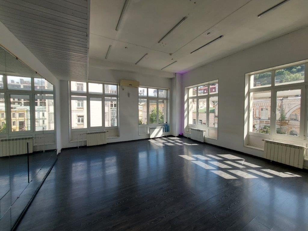 Аренда офиса 105 м², Кирилловская ул., 12